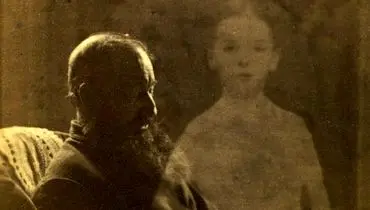ماجرای عجیب عکاسی که ارواح را در عکس‌ها ظاهر می‌کرد
