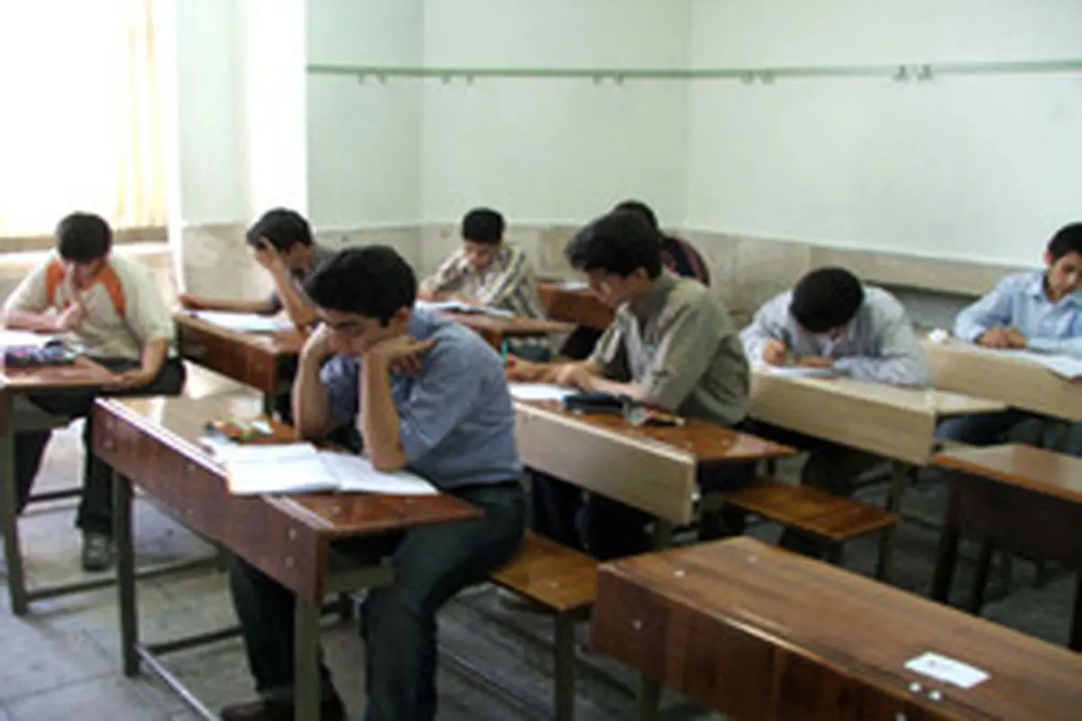تلاش برای مخفی کردن "کلاس‌های درس بدون معلم" در استان تهران!