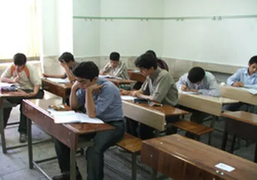 کاهش زمان فعالیت معلمان مدارس غیردولتی