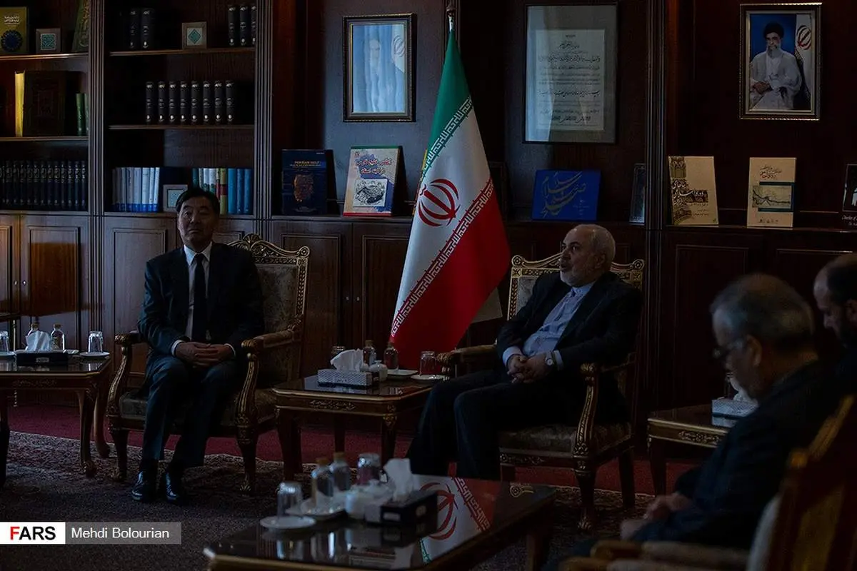قطعی برق در دیدار مقام چینی با جواد ظریف! +عکس