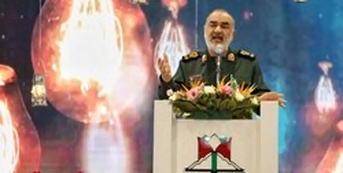 سردار سلامی:خدا را شکر میکنیم که دشمن را خار و ذلیل کردیم