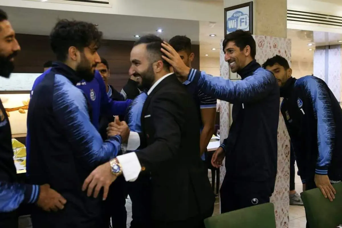 استقبال جالب استقلالیها از بازیکن مصدوم +تصاویر