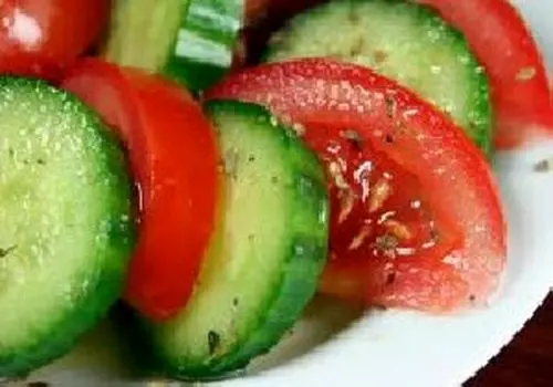 طرز تهیه پیتزای کدوسبز مخصوص گیاهخواران