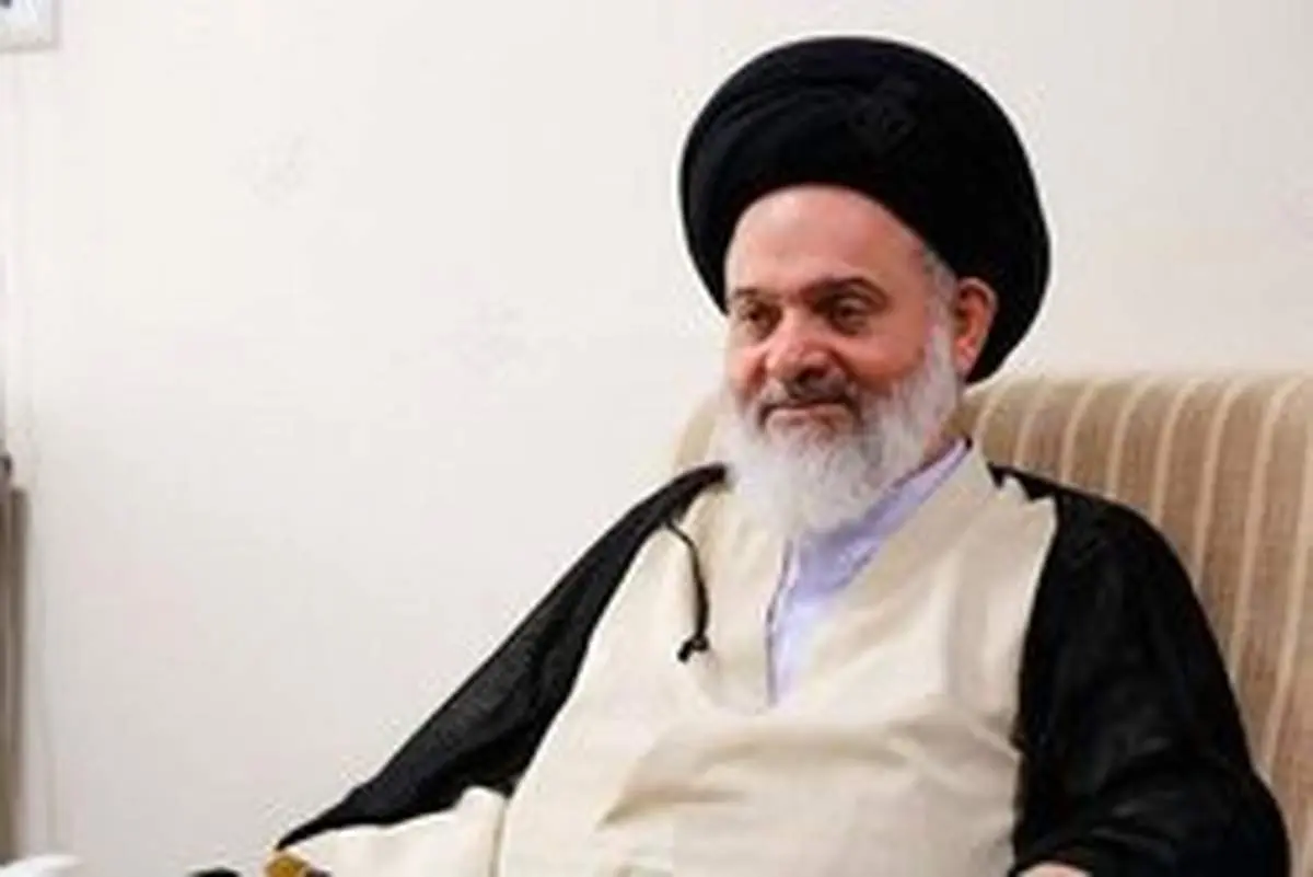 امام جمعه قم دچار عارضه قلبی شد/ استعفای امام جمعه ساری