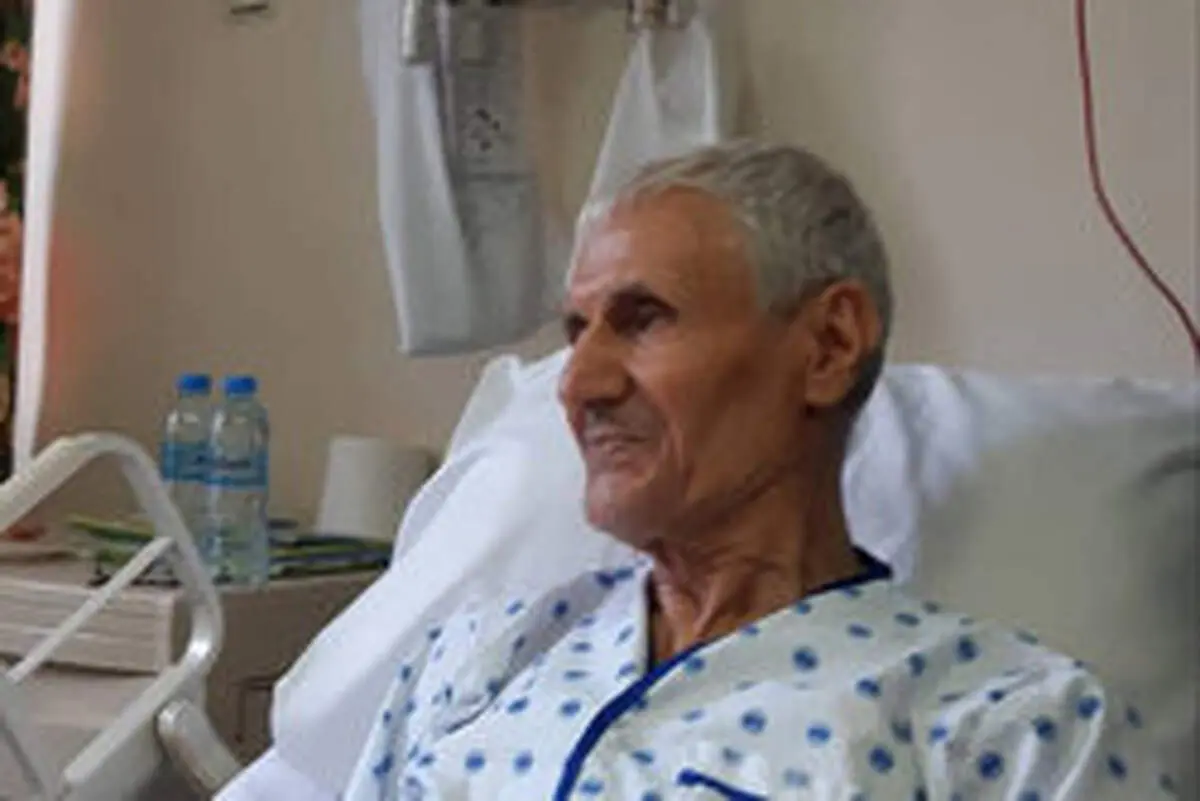 انتقال سرمربی اسبق تیم ملی ایران به بیمارستان