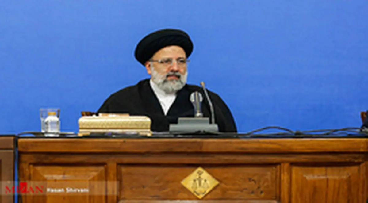 آیت الله رئیسی:همه دستگاه‌ها وظیفه پیشگیری از وقوع جرم دارند/اساتید و فرهیختگان با نگاه به رفع نیاز‌های دستگاه‌ها نظریات و بحث‌های علمی داشته باشند
