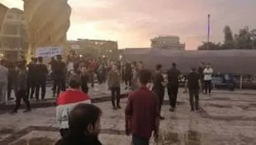 تجمع در برابر کنسولگری ایران در کربلا