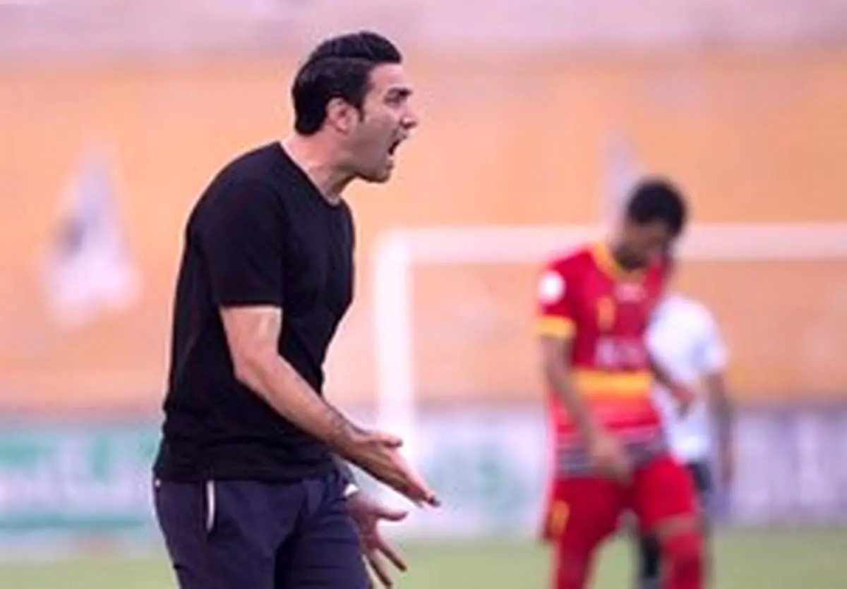 نکونام: داور خطای پرسپولیسی‌ها قبل از پنالتی را نگرفت
