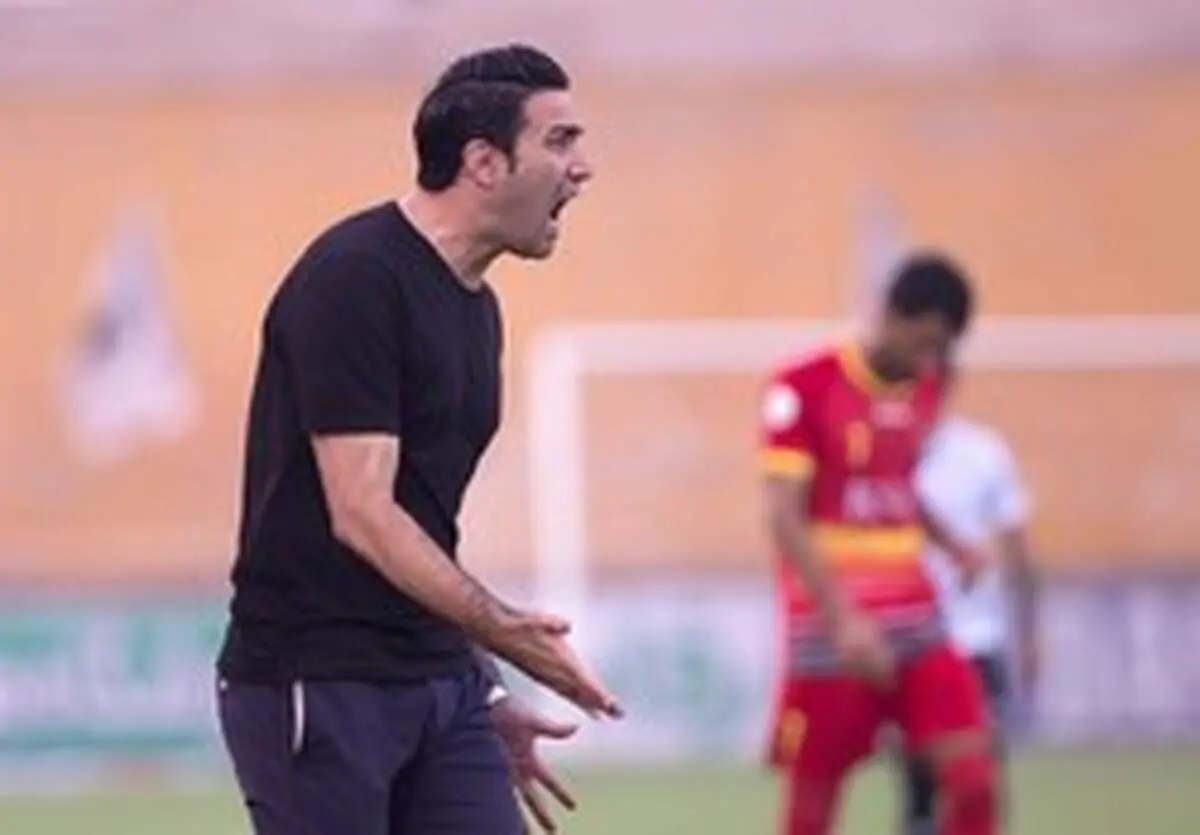 نکونام: داور خطای پرسپولیسی‌ها قبل از پنالتی را نگرفت