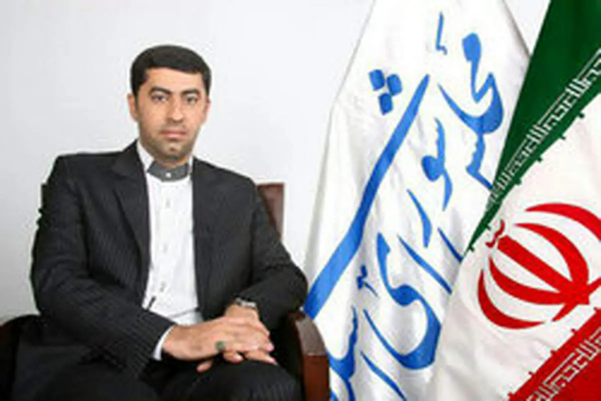 کریمی: مردم از اصلاح‌طلب و اصولگرا رضایت ندارند