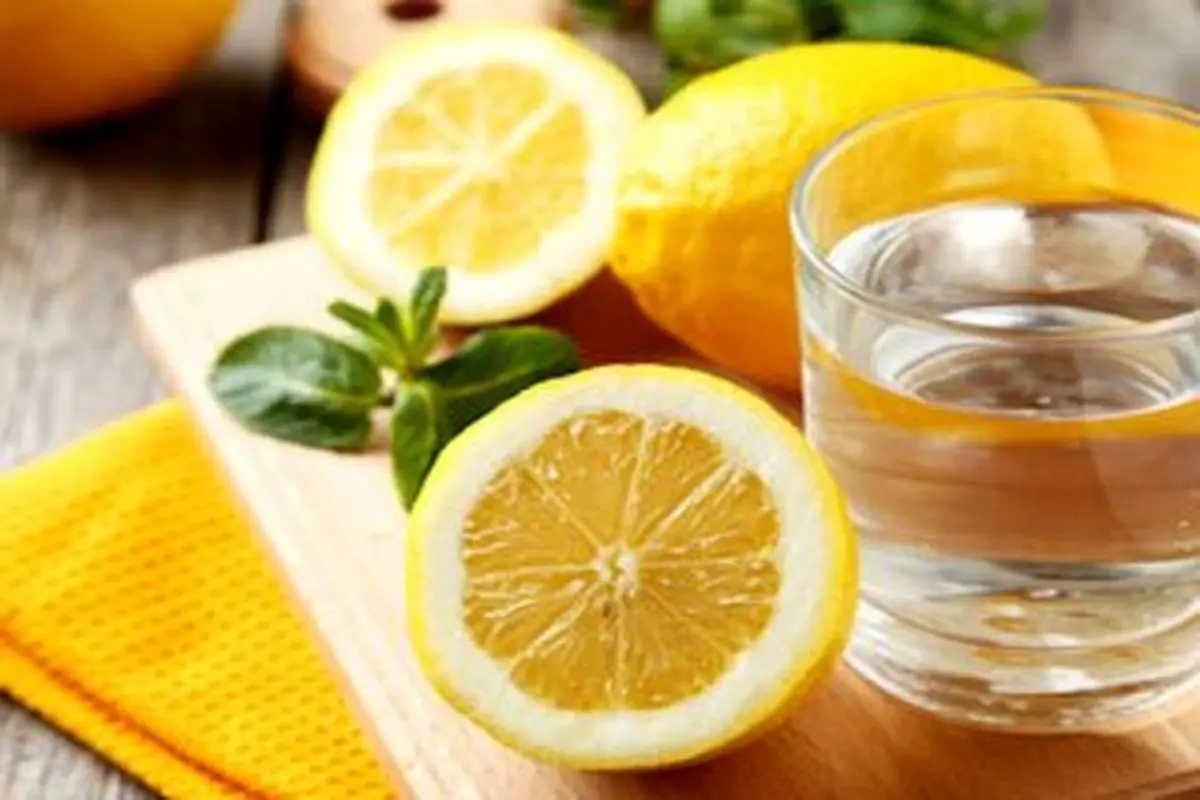 آیا نوشیدن آب و لیمو ترش باعث لاغری می‌شود؟