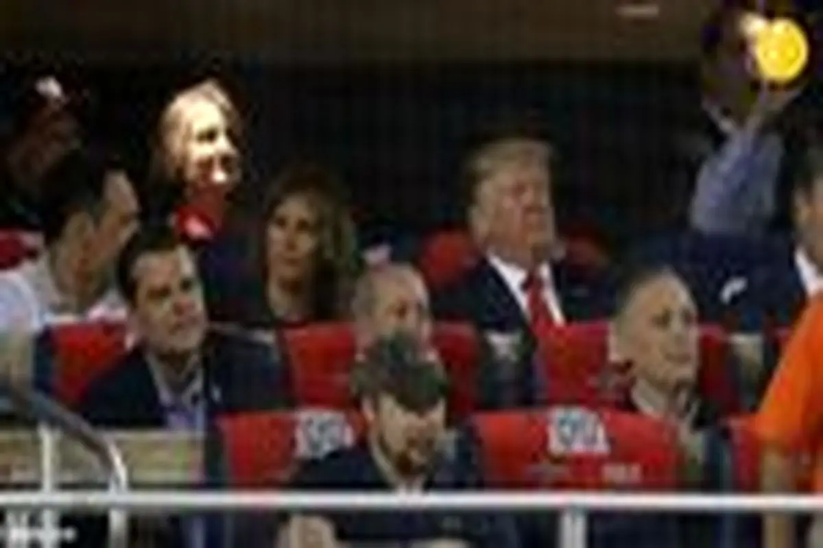 دونالد ترامپ و همسرش تماشاگر مسابقه بیسبال