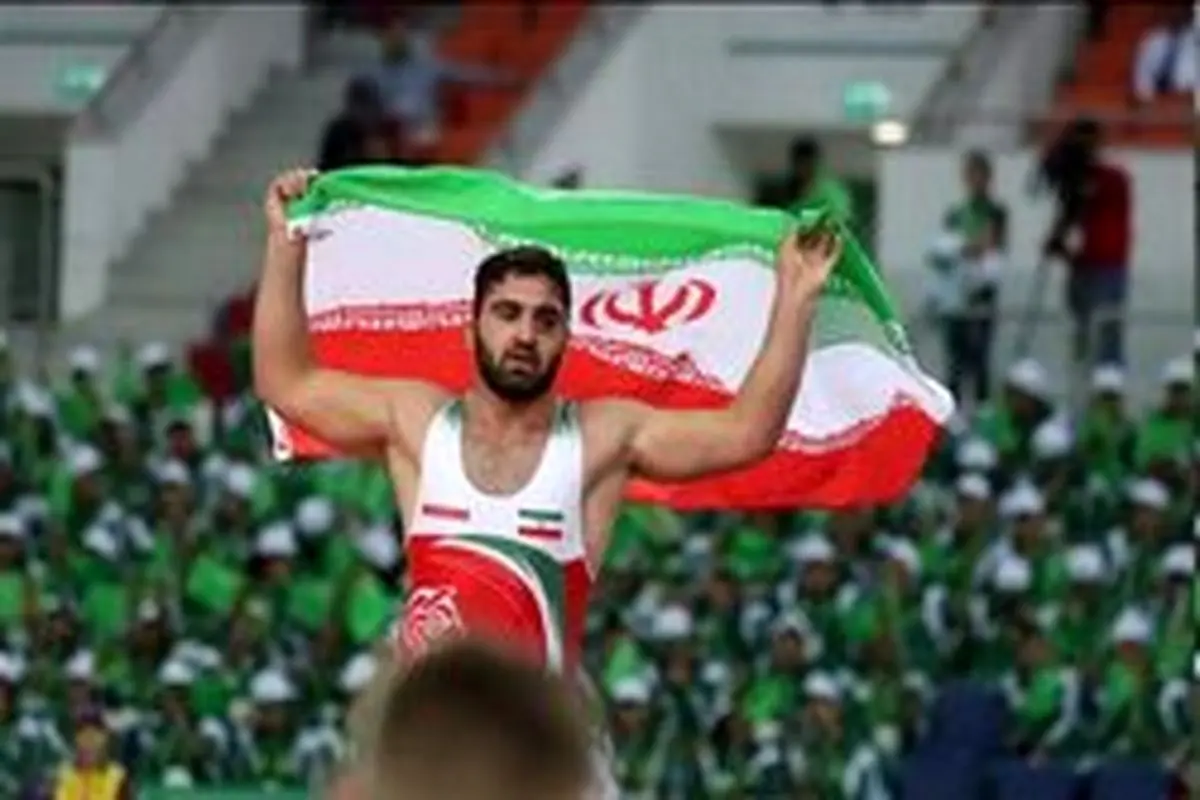 گلیج قهرمان کشتی آزاد امیدهای جهان شد/ یک طلا و یک برنز ایران در ۵ وزن نخست