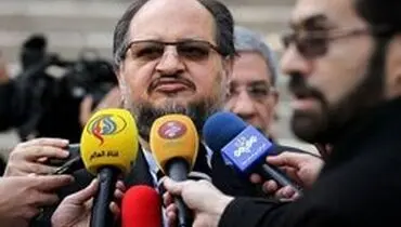 شریعتمداری:تحصیل در دانشگاه برای معلولان رایگان شد
