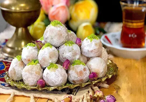 طرز تهیه قطاب یزدی اصیل با دو روش بدون فر و در فر
