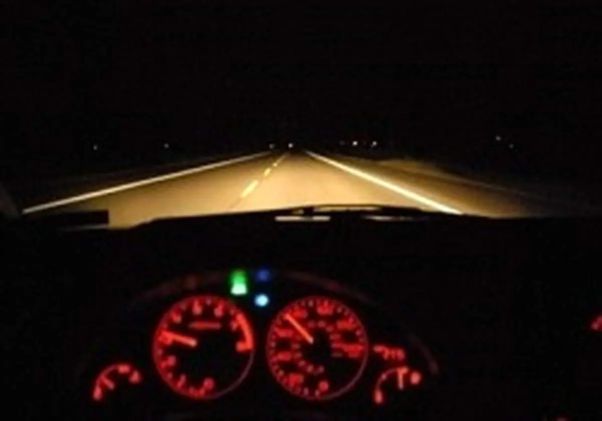 ۷ توصیه فنی برای رانندگی در شب