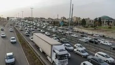ترافیک نیمه‌سنگین در آزاد راه تهران - کرج