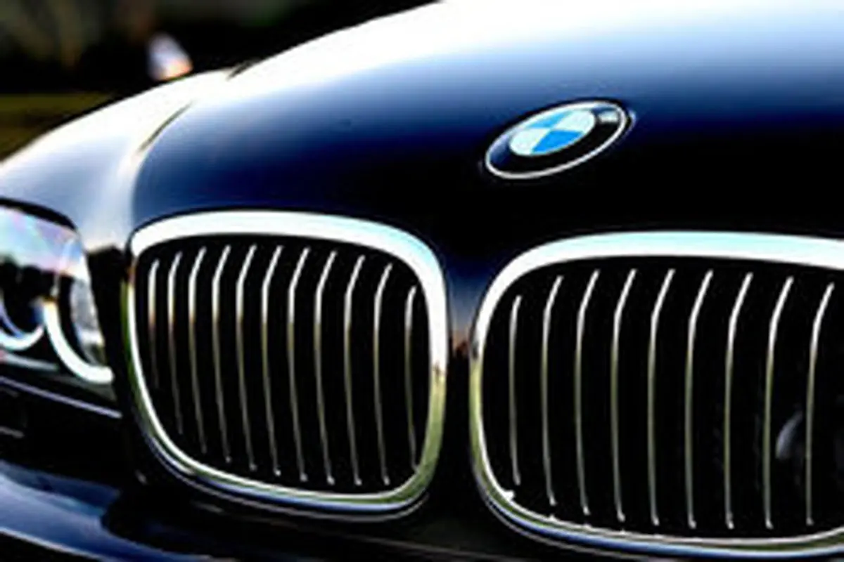 BMW با لحنی عجیب ۱۲۰۰۰ خودرو را فراخواند!