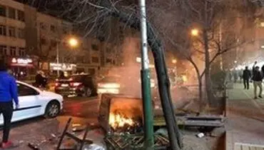 آشوب طلبان بر تجمعات مسالمت آمیز مردم بنزین ریختند
