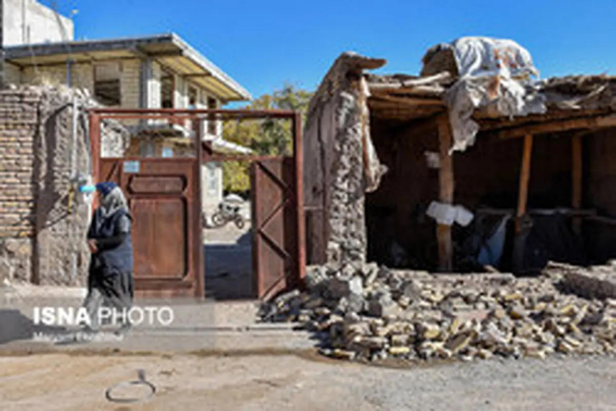 ایرج سقفی:۱۲۰ خانوار زلزله زده در سراب نیاز به کانکس دارند