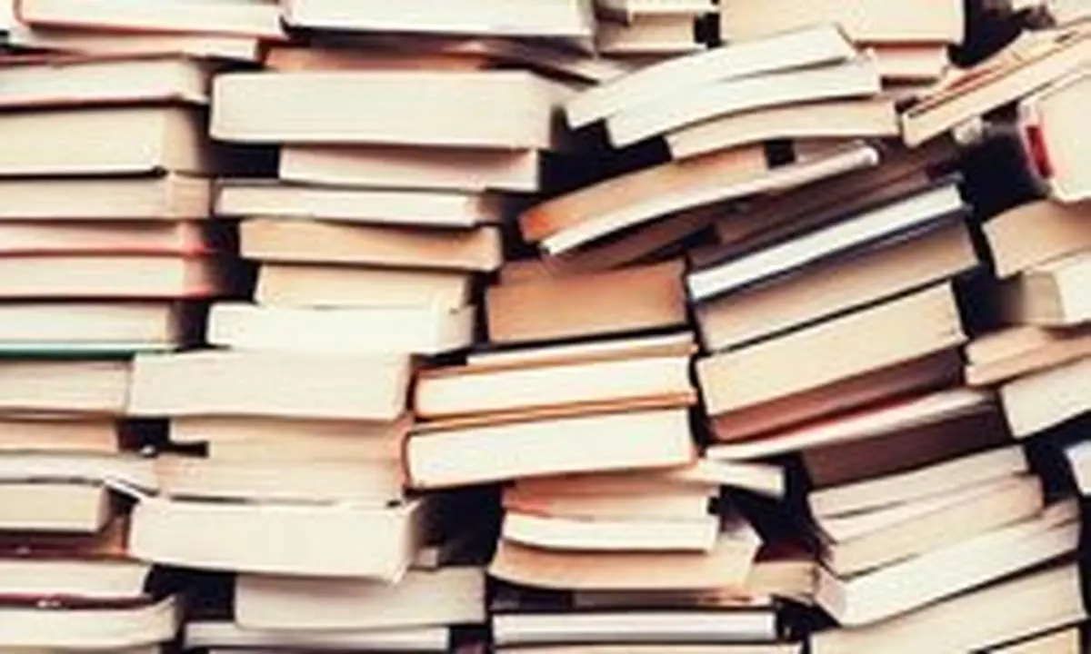 درخواست برای نظارت بر کتابفروشیهای مترو