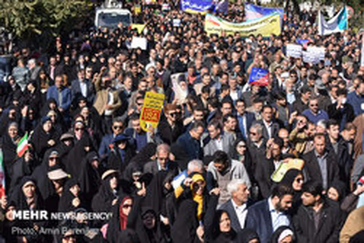 برگزاری راهپیمایی محکومیت اغتشاشات اخیر در تهران