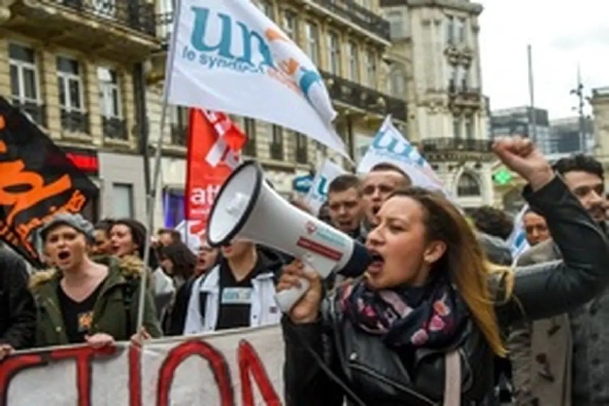 تظاهرات دانشجویان فرانسوی به بی‌تفاوتی دولت این کشور
