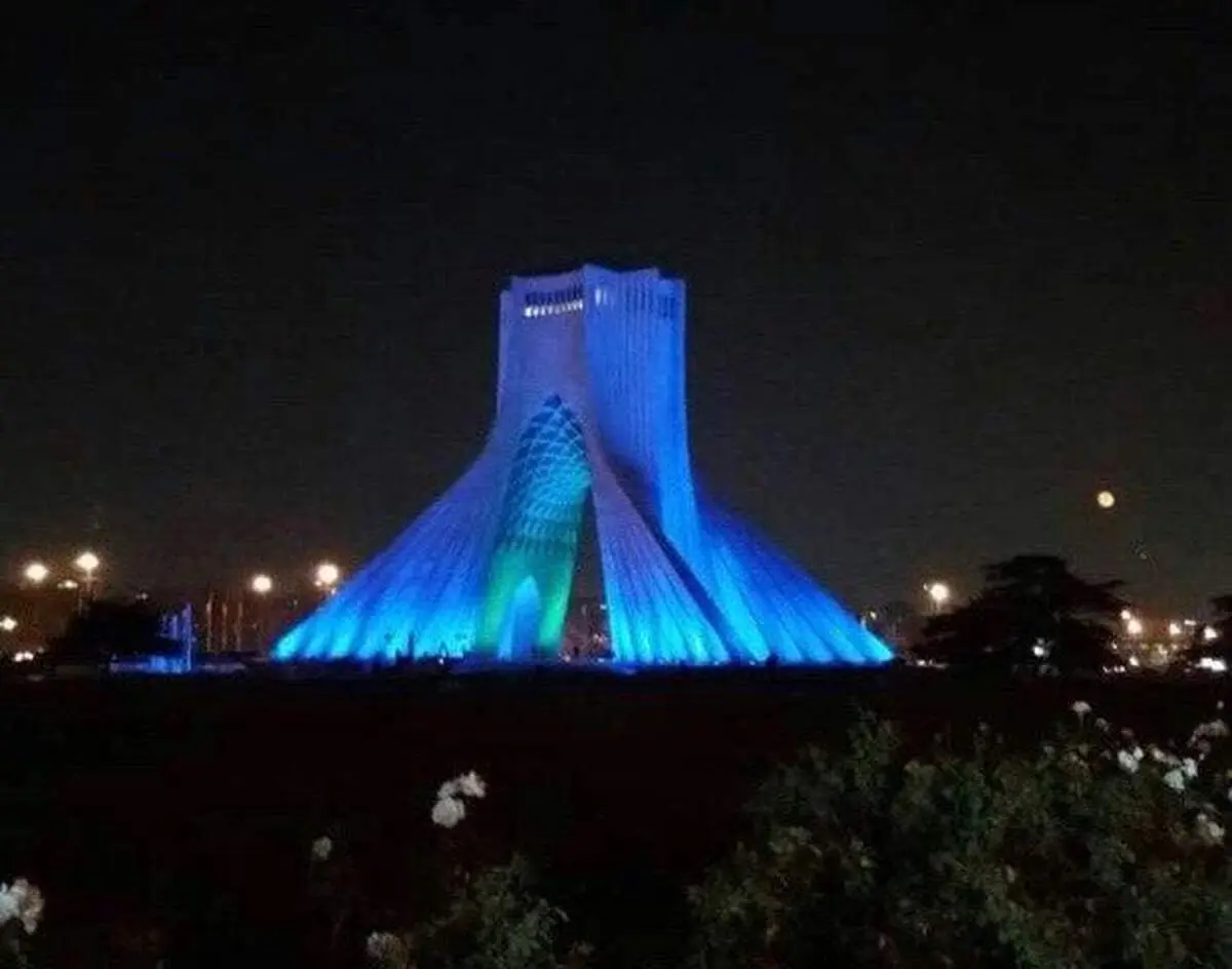 به مناسبت روز جهانی دیابت برج آزادی آبی شد +عکس