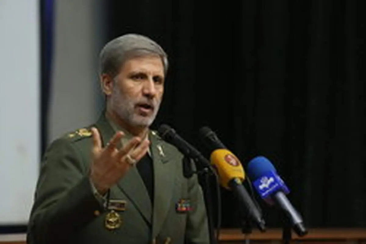 امیرحاتمی:ملت با تمام قوا از تصمیمات درست مسئولین و رهبری حمایت می‌کنند