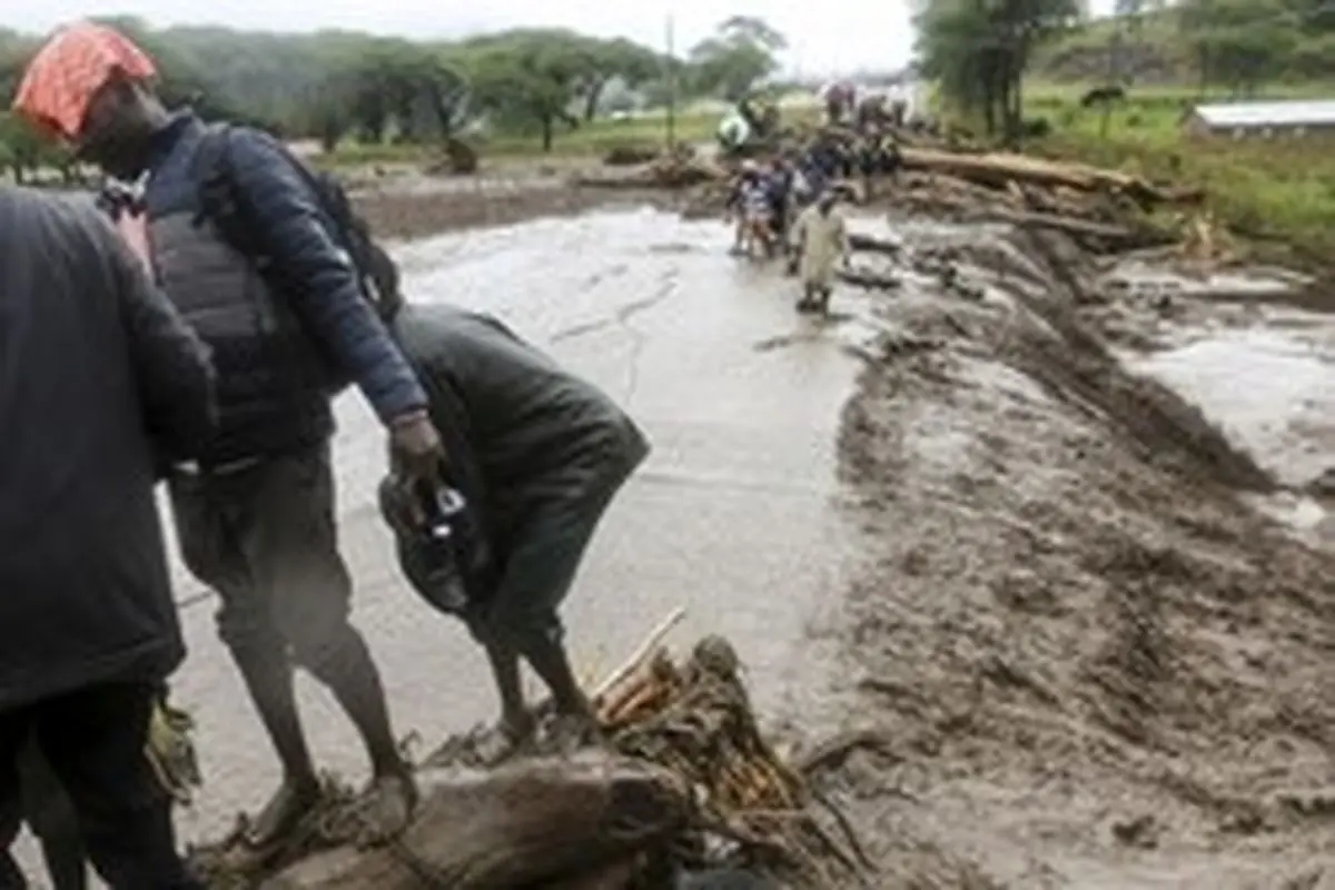 افزایش قربانیان سیل و رانش زمین در کنیا به بیش از ۵۶ تن + تصاویر