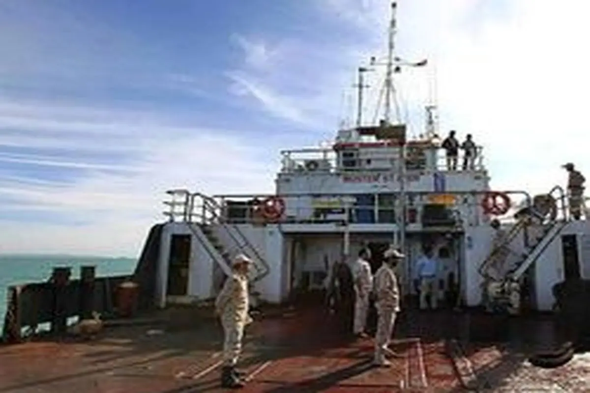 ۱۲۰ هزار لیتر سوخت قاچاق در آب‌های بوموسی کشف شد