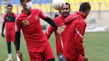 استتار مهاجم پرسپولیس با ماسک سفید (عکس)