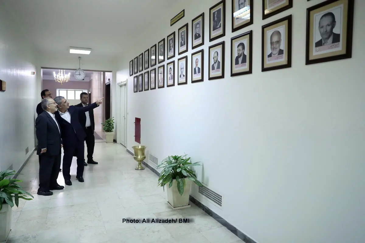 تمام مدیران عامل بانک ملی ایران در یک قاب+عکس