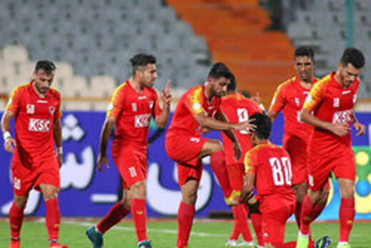 فولاد از پرسپولیس سبقت گرفت