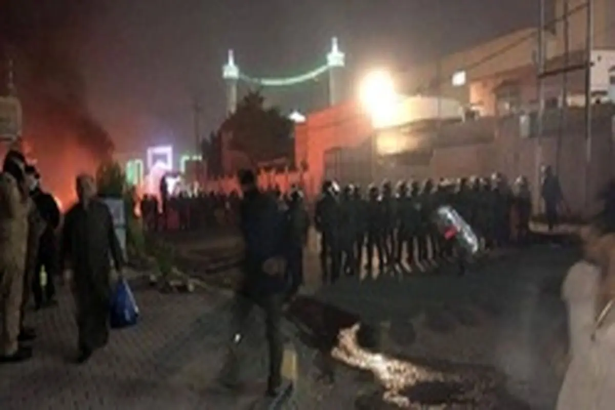 درگیری پلیس و معترضان در نزدیکی کنسولگری ایران در نجف
