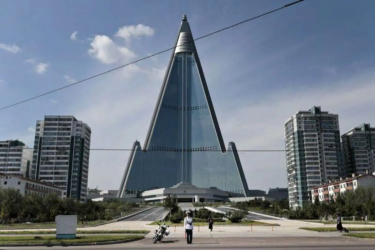 هتل ۱۰۵ طبقه در پایتخت کره شمالی +عکس