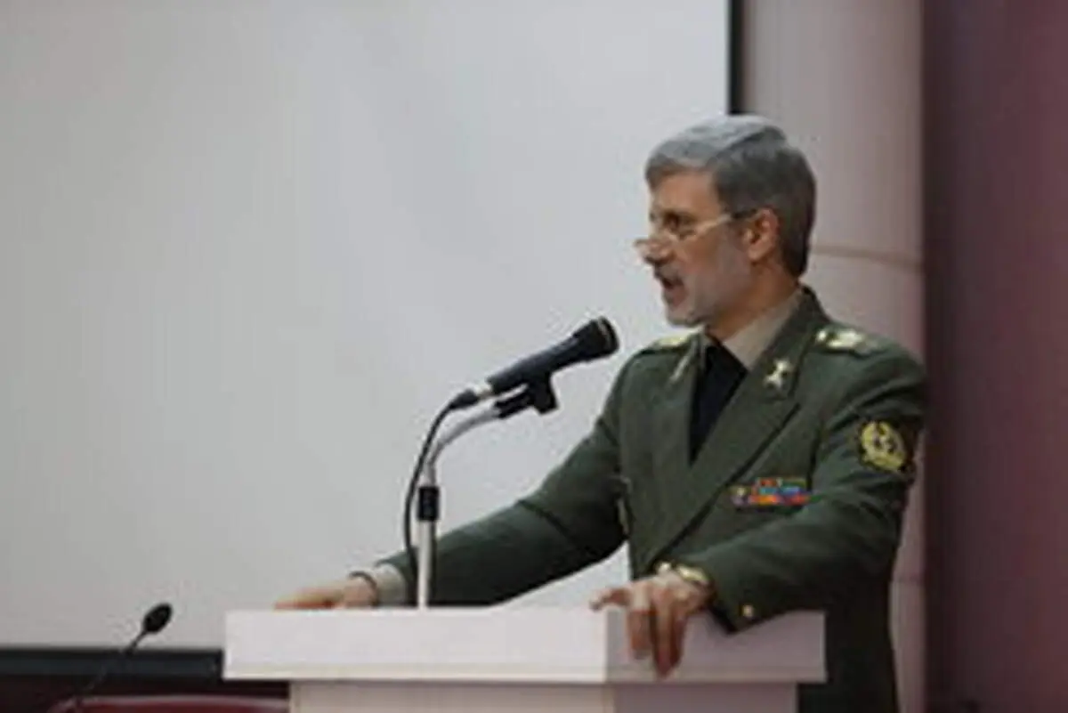 وزیر دفاع :هیچ قدرتی توانایی ایستادگی در مقابل ملت ایران را ندارد