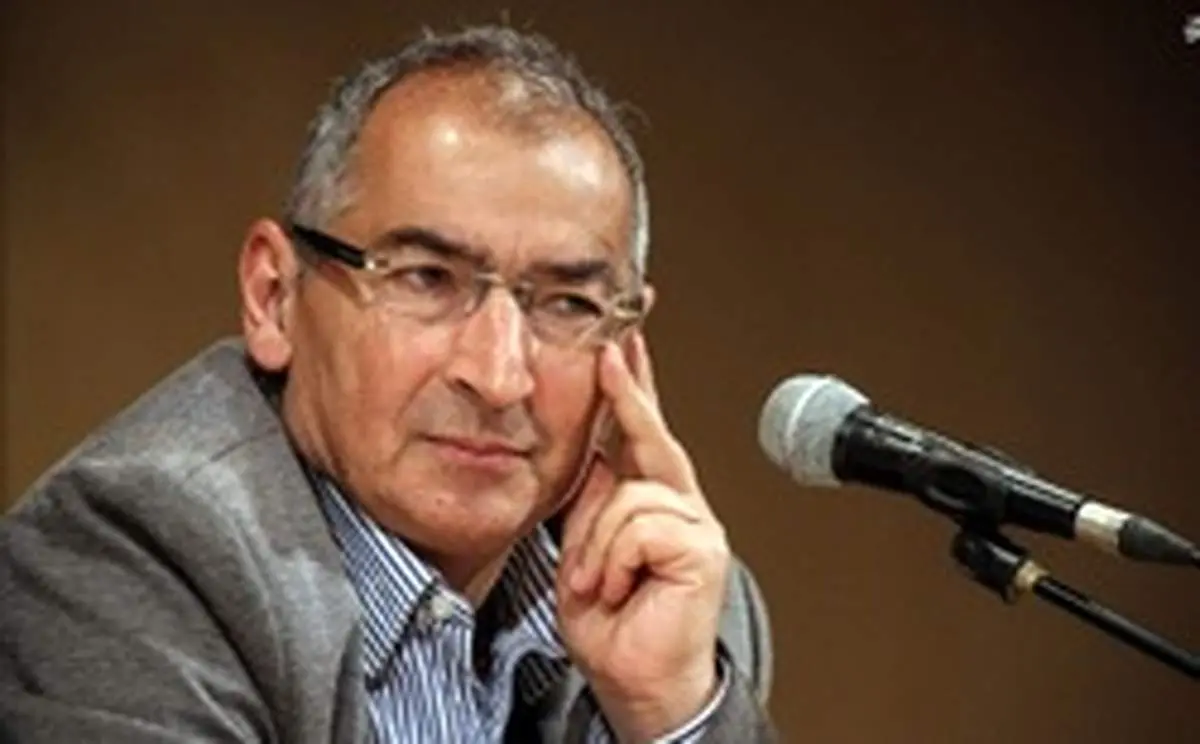 زیباکلام: خیلی زشت بود عارف ثبتنام میکرد و ۱۰۰ هزار رای هم نمیآورد