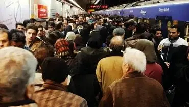 واکنش مترو تهران به ازدحام جمعیت: طبیعی است/ تکذیب خودکشی