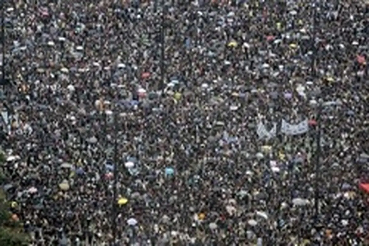 ۲۰۱۹؛ سال اعتراض‌های مردمی در اروپا زیر فشار سنگین خشونت سازمان یافته دولتی