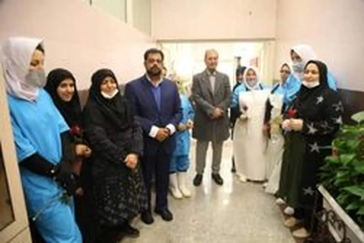 ربیعی هم زمان با شب یلدا در جمع کارکنان بهشت زهرا (س) حضور یافت