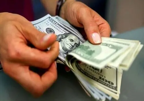بورس پا به پای دلار و طلا ریخت 