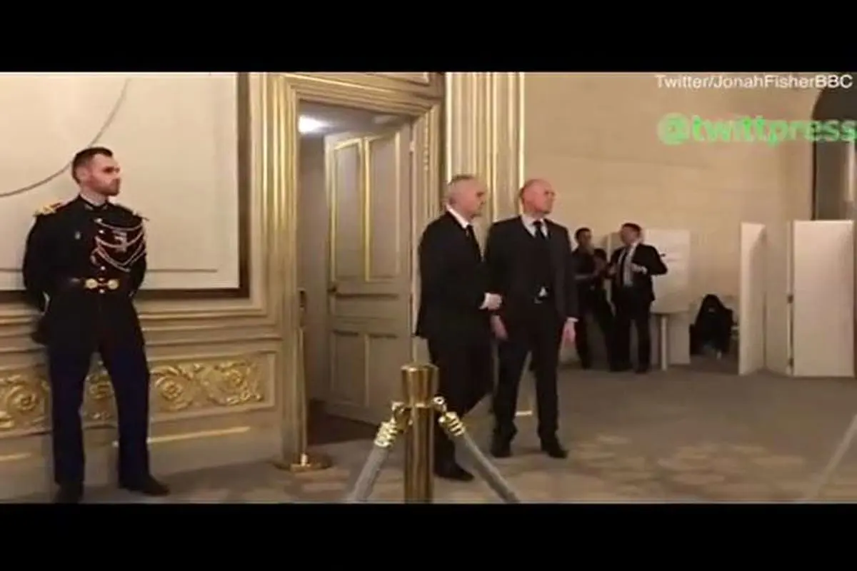 فیلم/دستشویی رفتن پوتین در خلال مذاکرات!