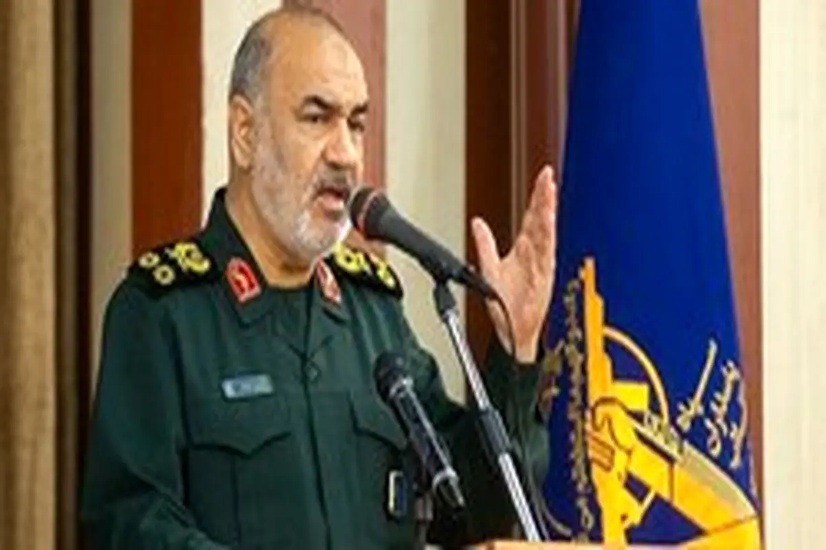 سرلشکر سلامی: تعهد دادهایم کشور را در همه زمینهها از بیگانگان بینیاز کنیم