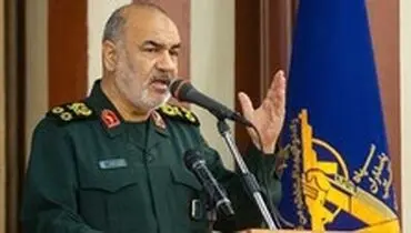 سرلشکر سلامی: تعهد داده‌ایم کشور را در همه زمینه‌ها از بیگانگان بی‌نیاز کنیم