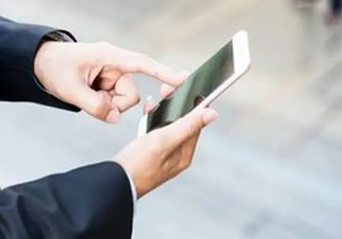 اپراتورها جاسوسی نمی‌کنند، اما همه‌چیز را می‌دانند
