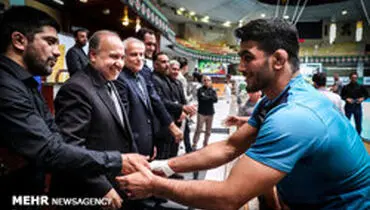 وزیر ورزش با حسن یزدانی تماس گرفت