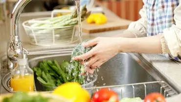 سبزیجات و میوه‌ها را با مایع ظرفشویی نشورید