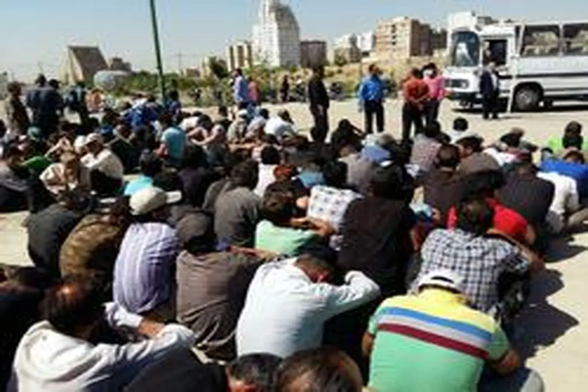 دستگیری ۲۲۰ معتاد متجاهر در دره فرحزاد تهران