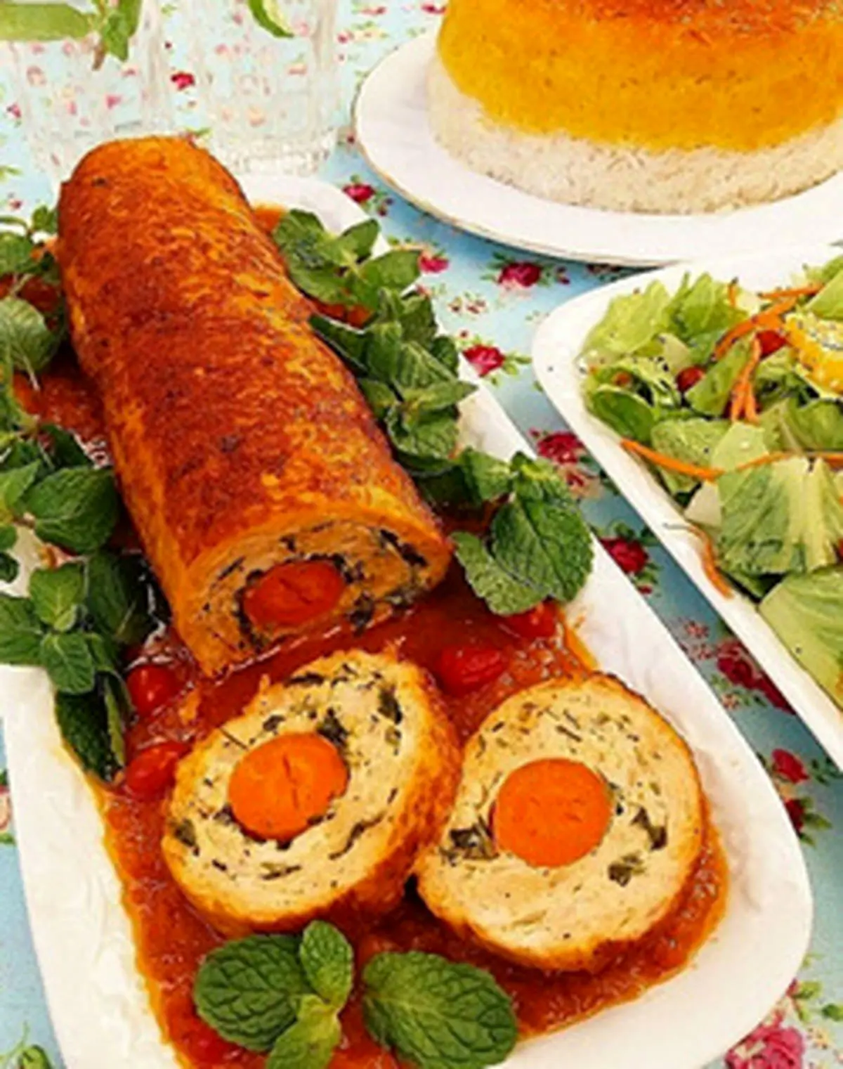 طرز تهیه رولت گوشت چرخ کرده و ورقه‌ای